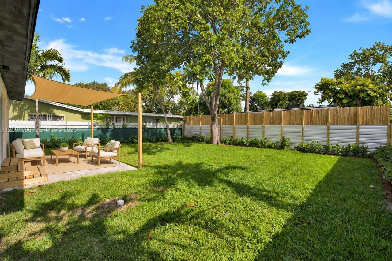 75 NW 117th St, Miami, FL 33168 Photo