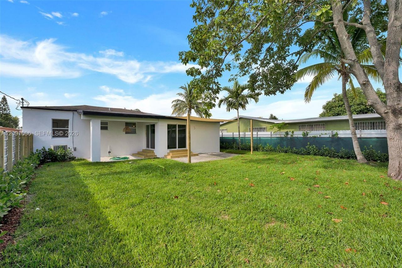 75 NW 117th St, Miami, FL 33168 Photo