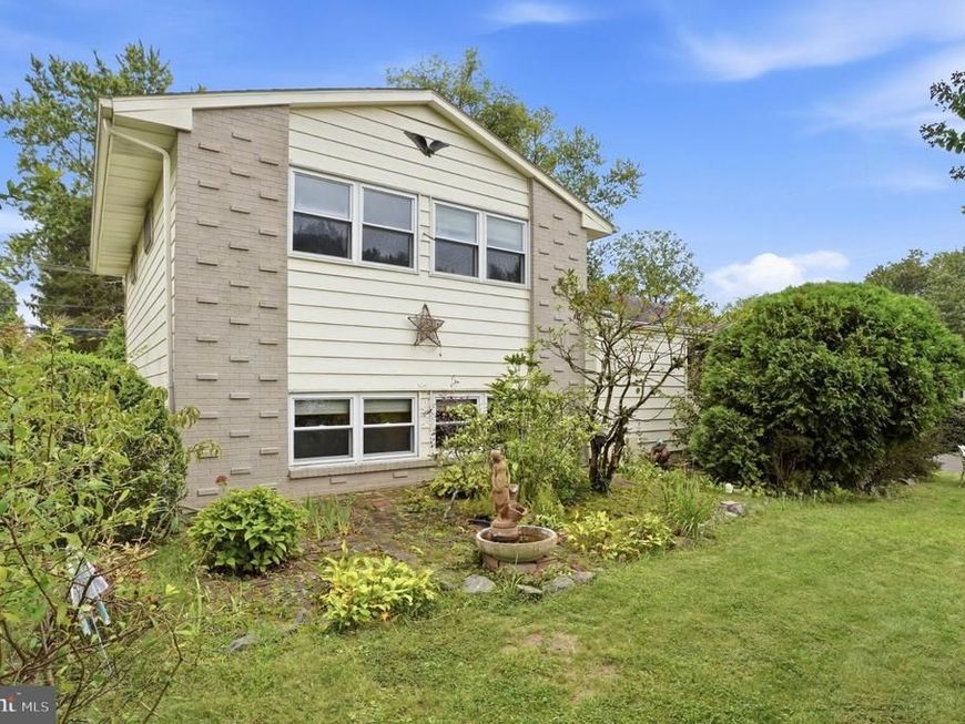 1072 Fitch Place, Warminster, PA 18974 Main Photo