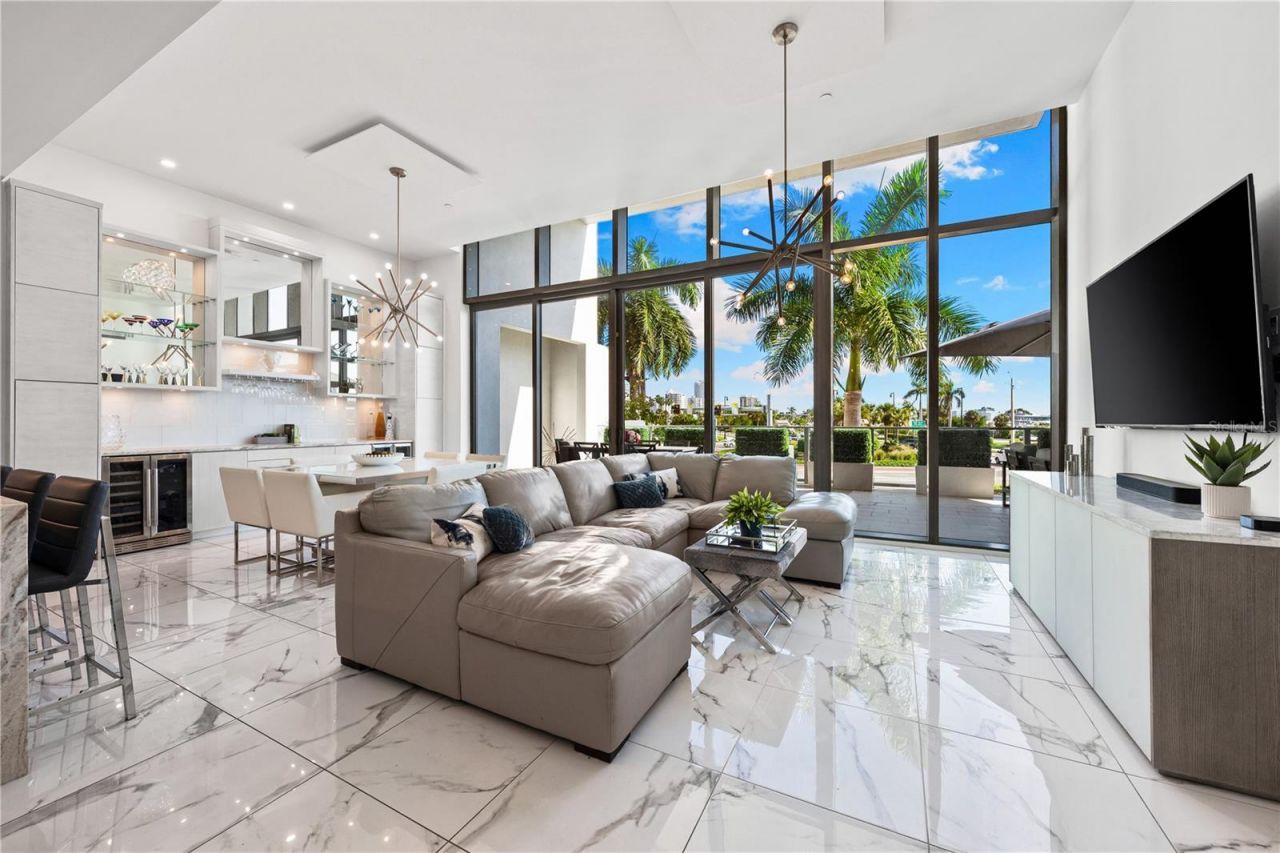 1155 N Gulfstream Avenue, Unit 208, Sarasota, FL 34236 Photo