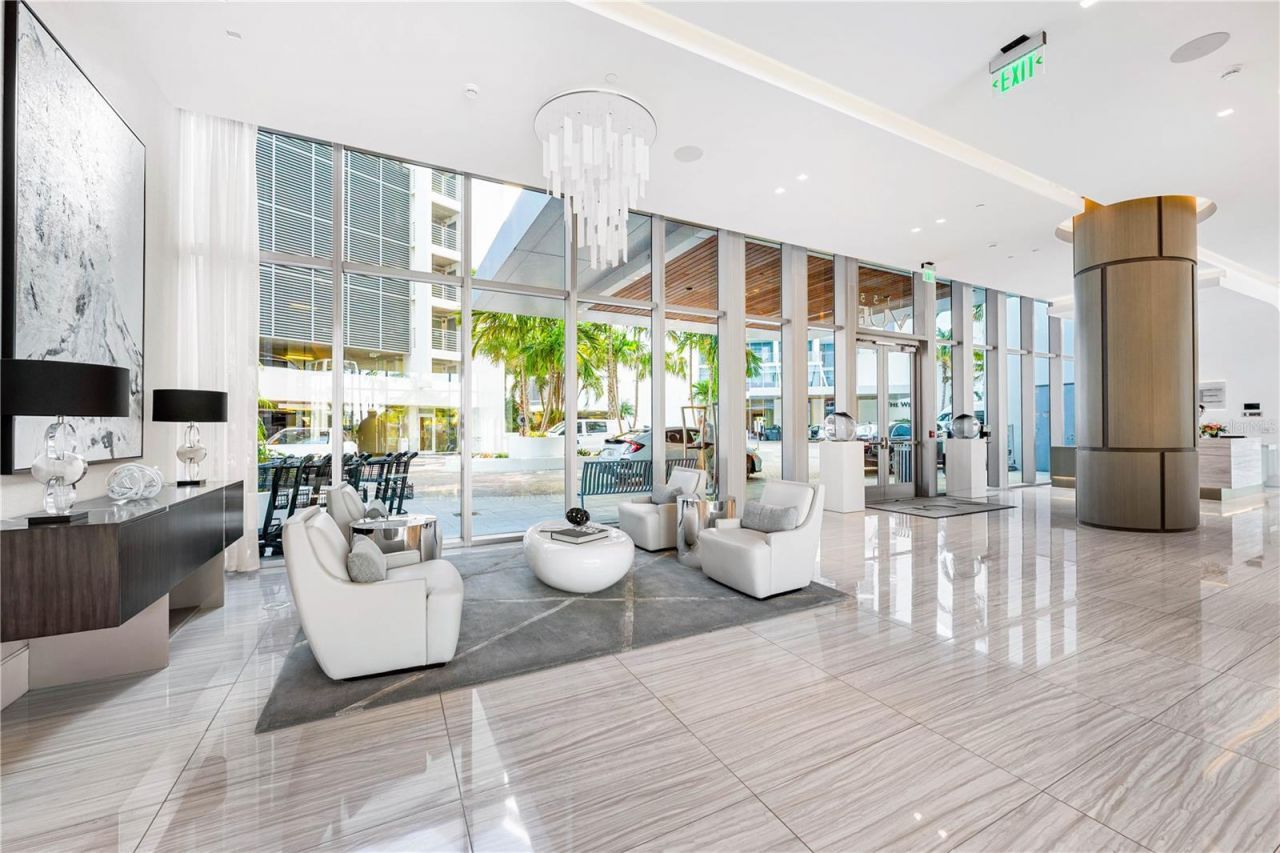 1155 N Gulfstream Avenue, Unit 208, Sarasota, FL 34236 Photo