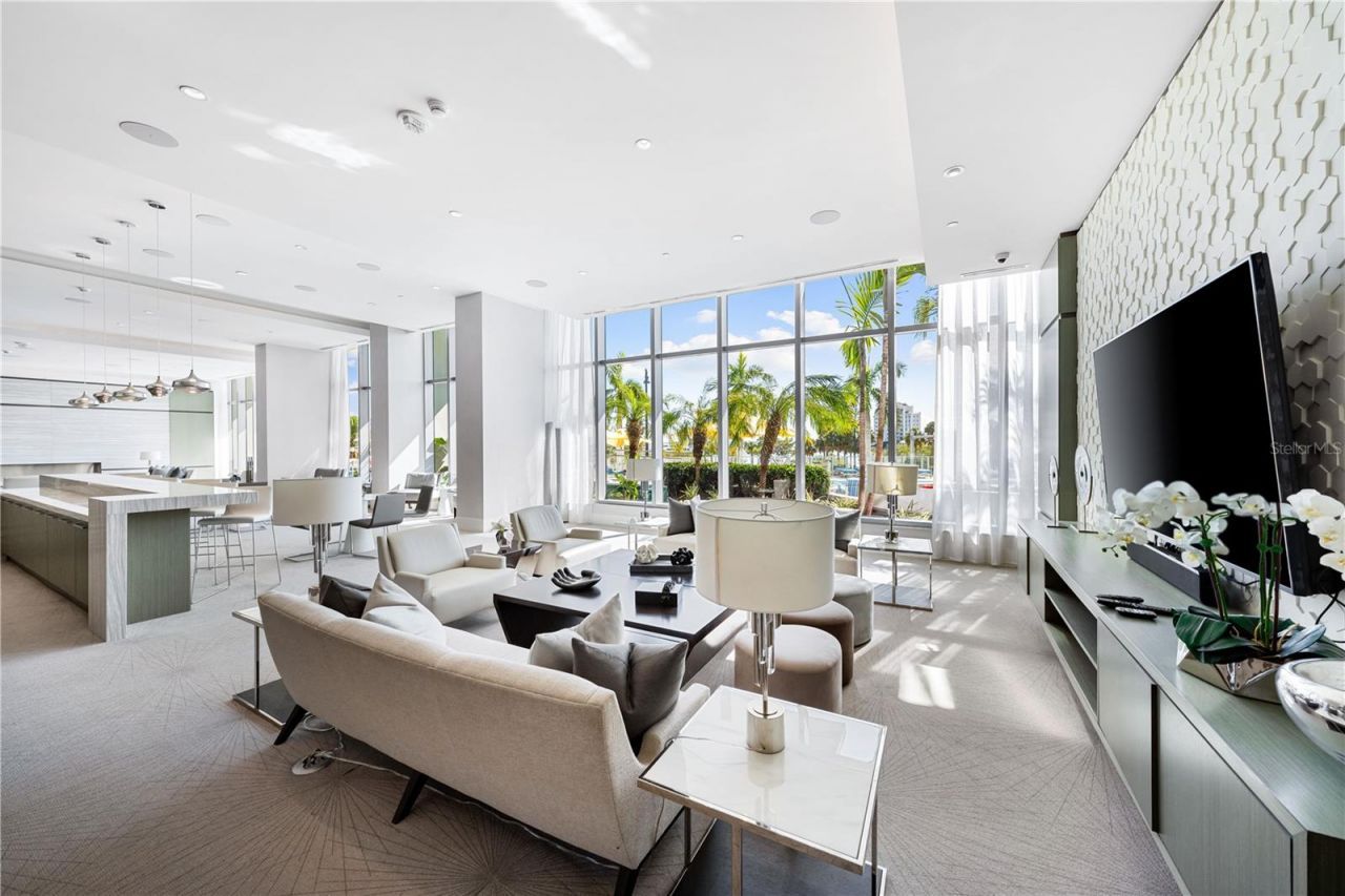 1155 N Gulfstream Avenue, Unit 208, Sarasota, FL 34236 Photo
