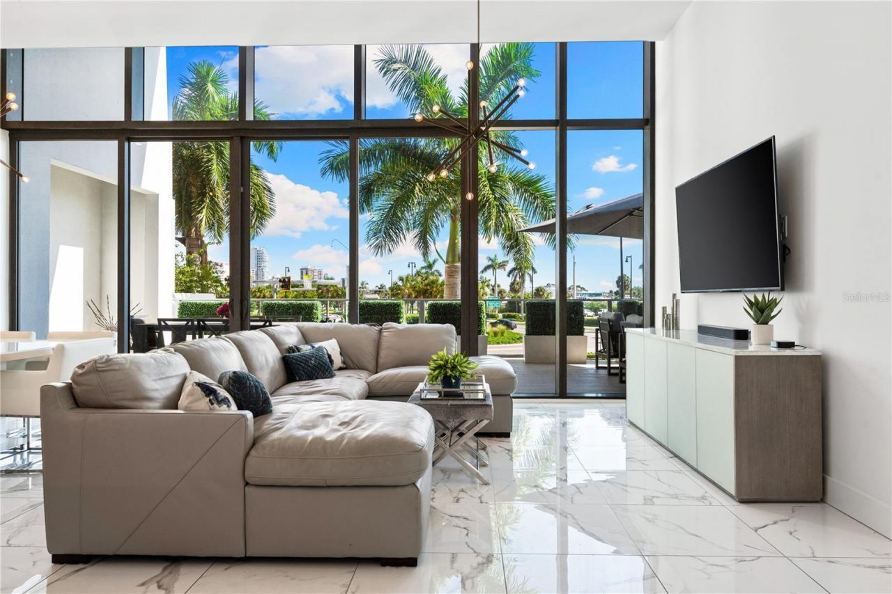 1155 N Gulfstream Avenue, Unit 208, Sarasota, FL 34236 Photo