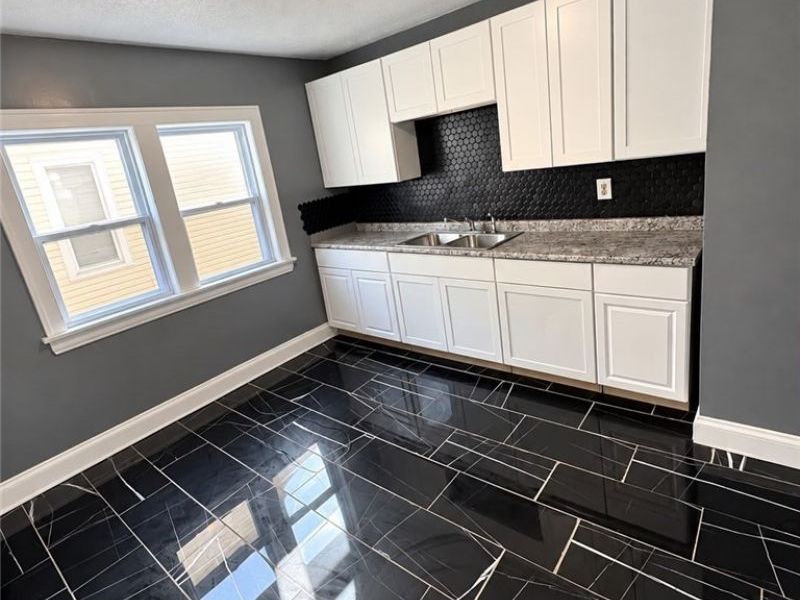 3793 E 140th Street, Cleveland, OH 44128 Photo 4