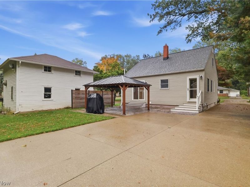 130 Forest Hill Drive, Avon Lake, OH 44012 Photo 32