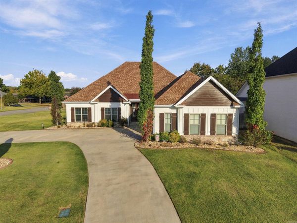 1690 Poteete Drive, Conway, AR 72034