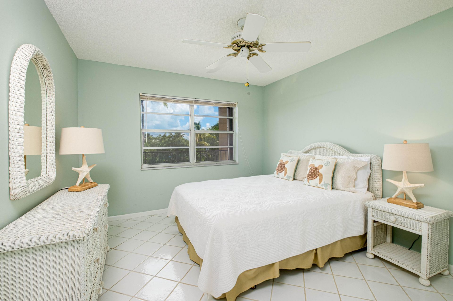 79901 Overseas Highway, Unit 410, Islamorada, FL 33036 Photo