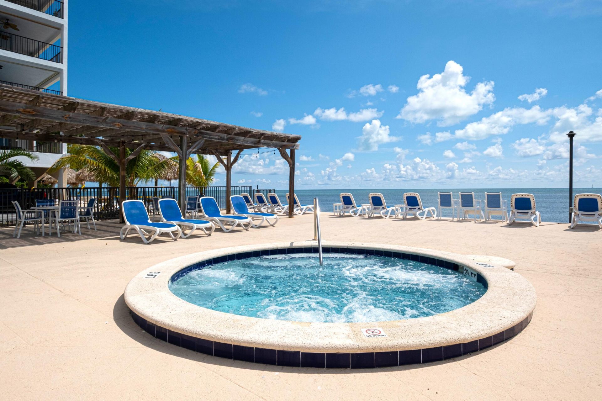 79901 Overseas Highway, Unit 410, Islamorada, FL 33036 Photo