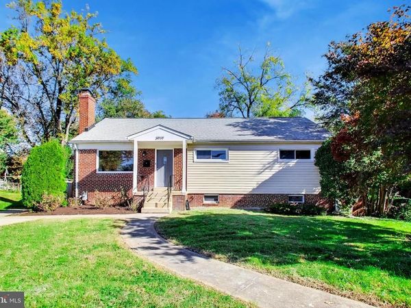 3919 GALLOWS ROAD, ANNANDALE, VA 22003