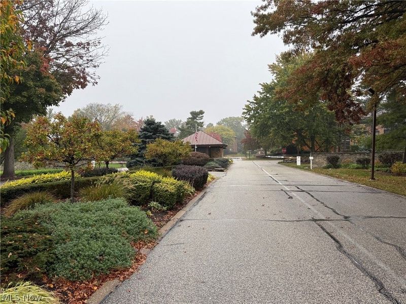 107 Fox Hollow Court, Unit 107, Mayfield Heights, OH 44124 Photo 31