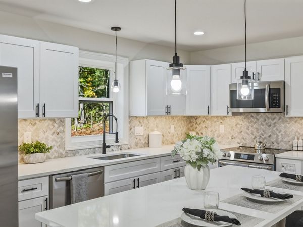 255 Peterson Rd, Palmer, MA 01069