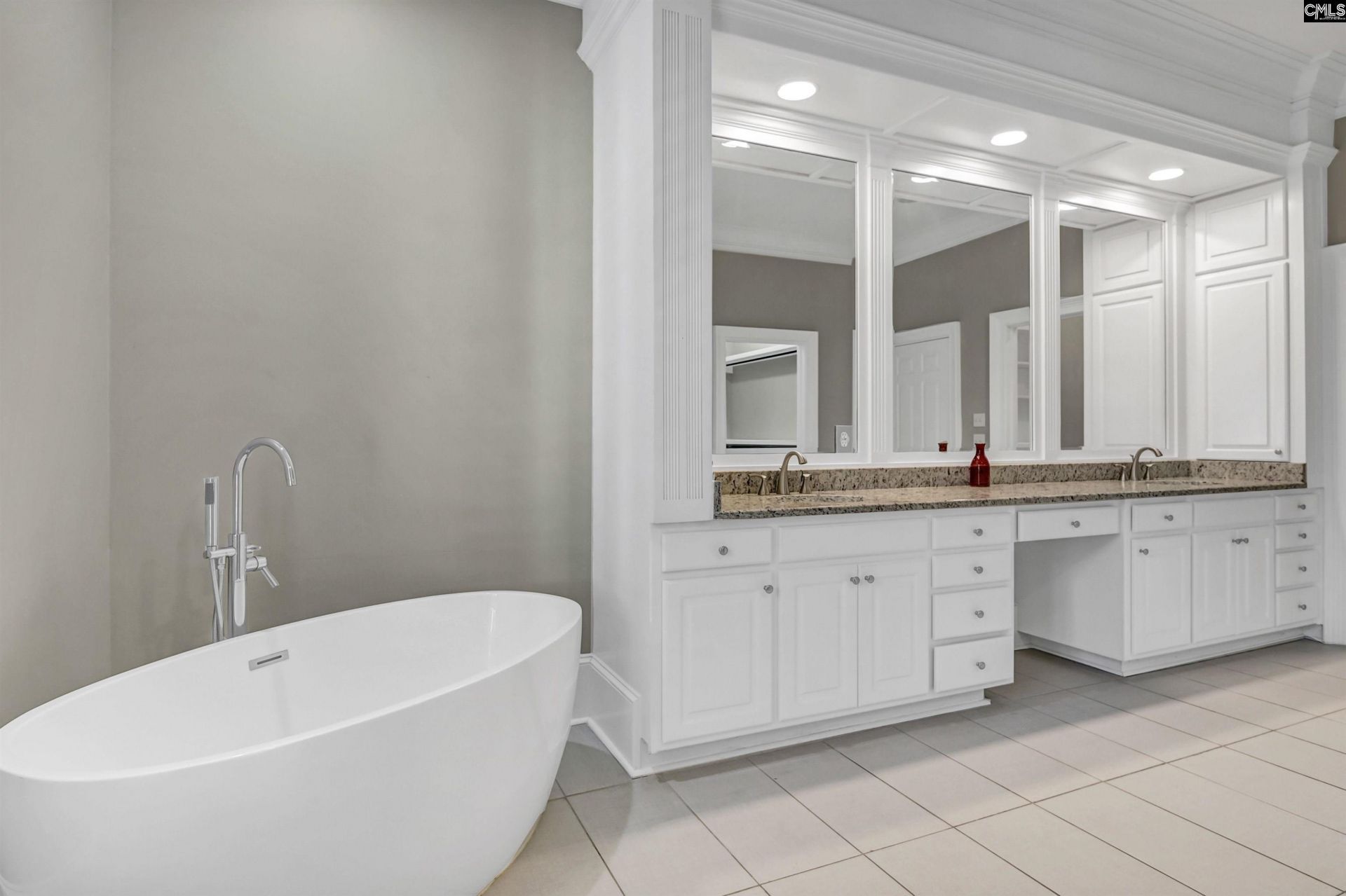 305 Redbay Road  Photo 35