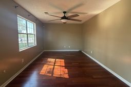 8 High Glen Court  photo 4