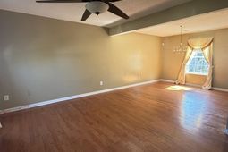 8 High Glen Court  photo 4