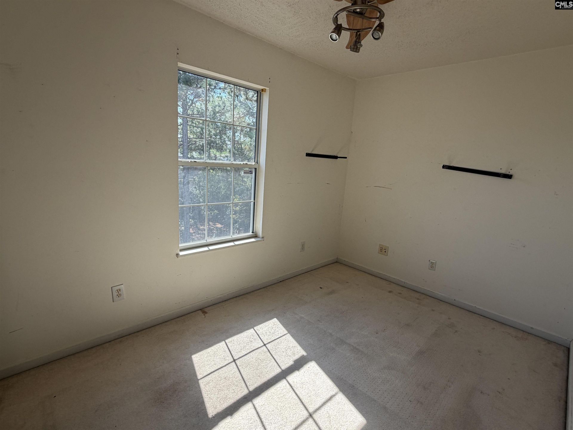 8 High Glen Court  Photo 6