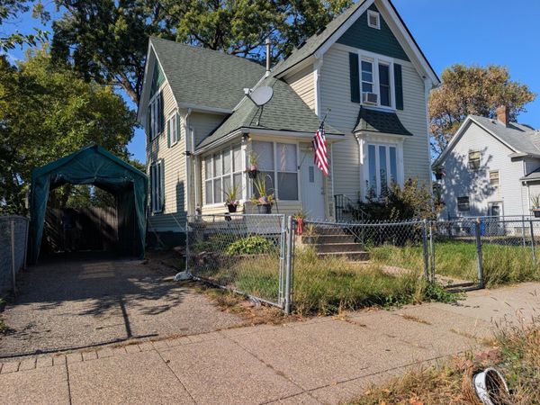 315 Chatsworth Street N, Saint Paul, MN 55104