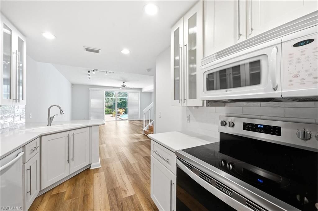 5729 Cove Cir , Unit 34, Naples, FL 34119 Photo