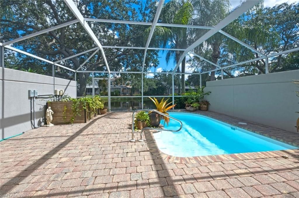5729 Cove Cir , Unit 34, Naples, FL 34119 Photo