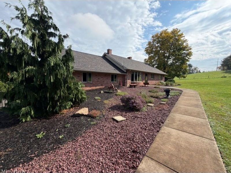 47156 Bell School Road, East Liverpool, OH 43920 Photo 3