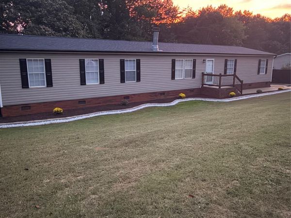 125 Heartwood Lane , Statesville, NC 28625