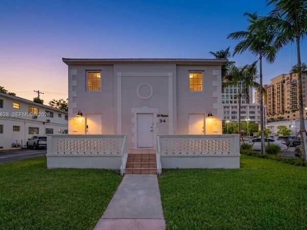 217 Madeira Ave , Unit 1, Coral Gables, FL 33134