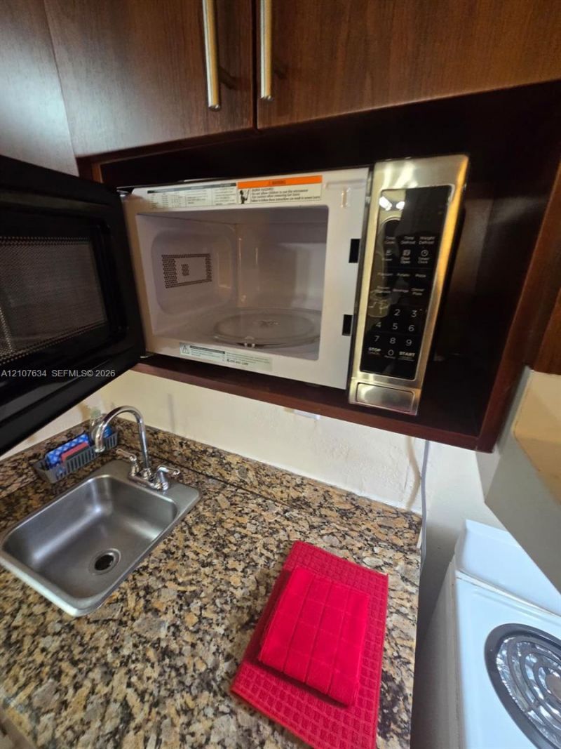 19201 Collins Ave , Unit 941, Sunny Isles Beach, FL 33160 Photo