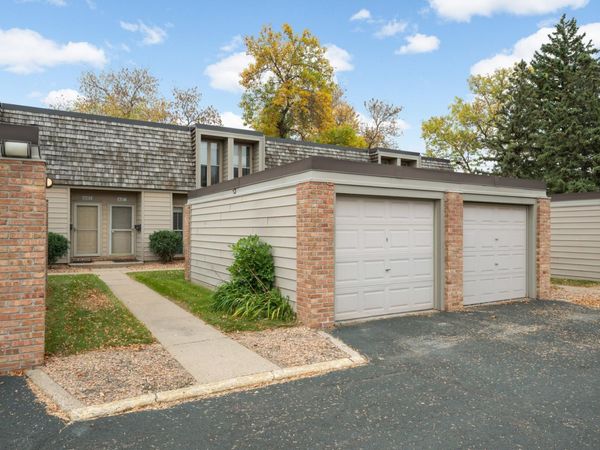6317 Barrie Road, Edina, MN 55435