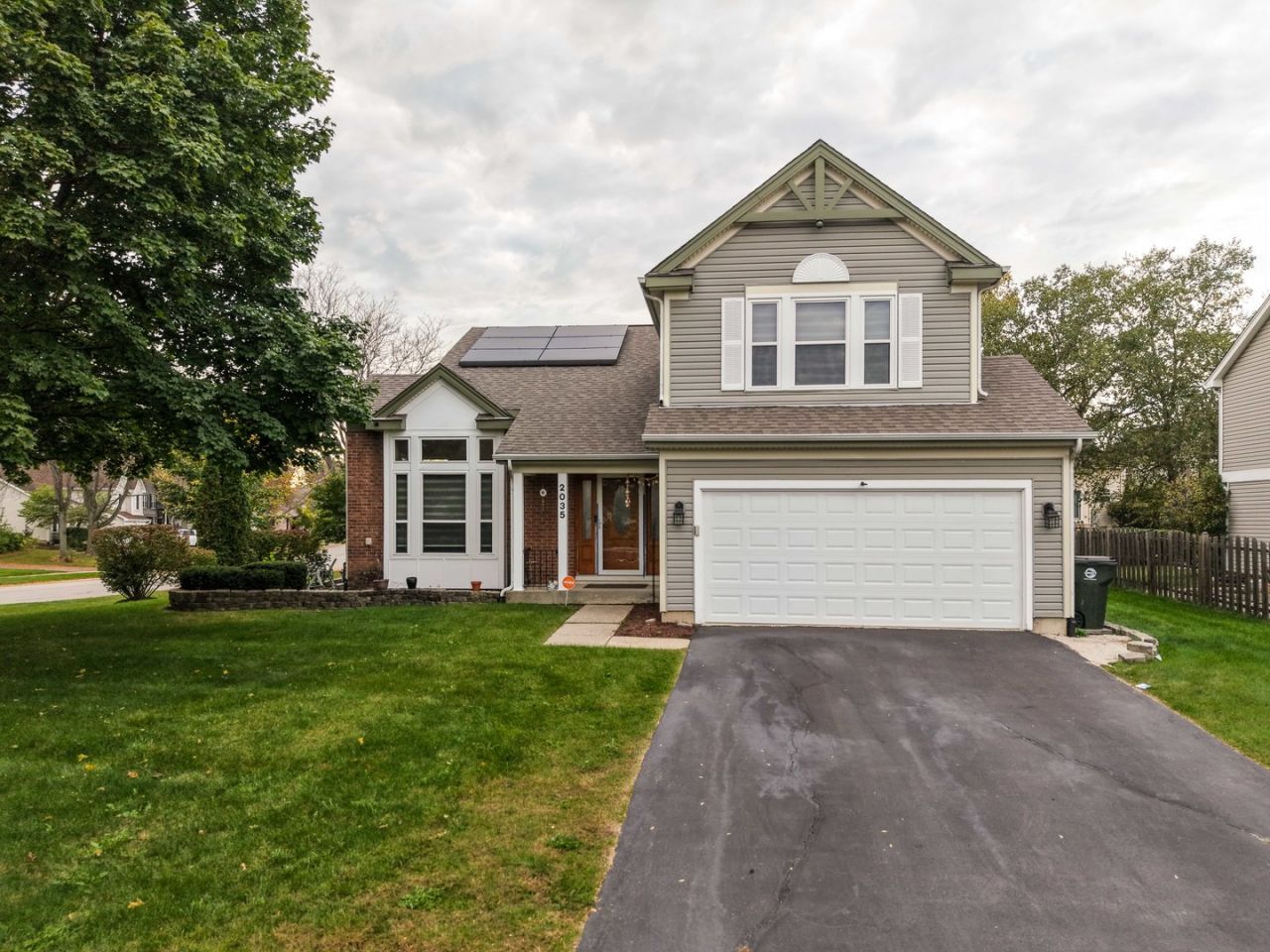 2035 N Green Bridge Lane, Hanover Park, IL 60133 Main Photo