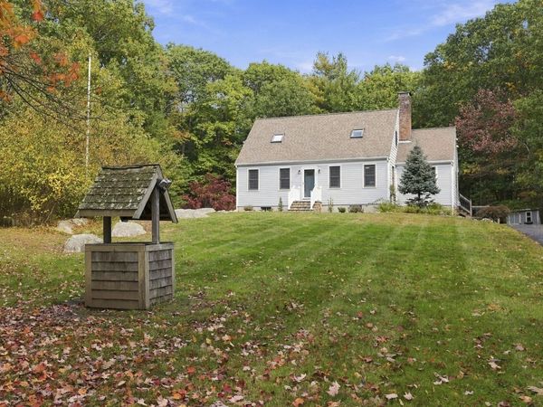 252 Leavitt St, Hingham, MA 02043