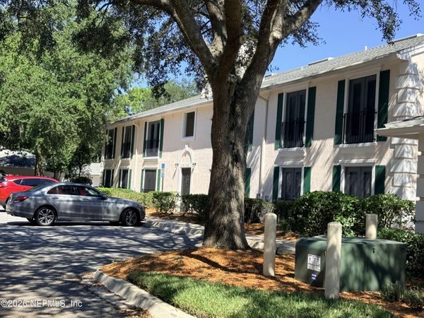 13715 RICHMOND PARK Drive N, Unit 502, Jacksonville, FL 32224
