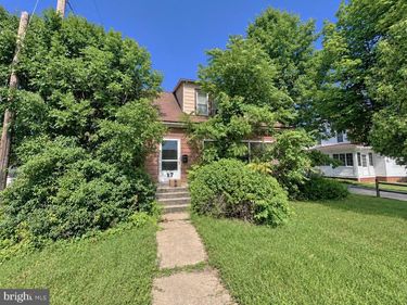17 WHITELAND AVENUE, DOWNINGTOWN, PA 19335