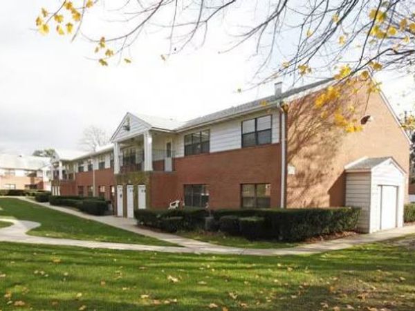 49-1A June Court , Bay Shore, NY 11706