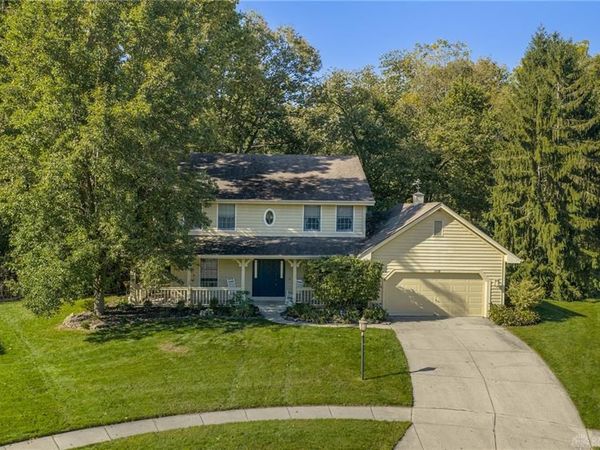 2235 Shadowood Circle, Bellbrook, OH 45305