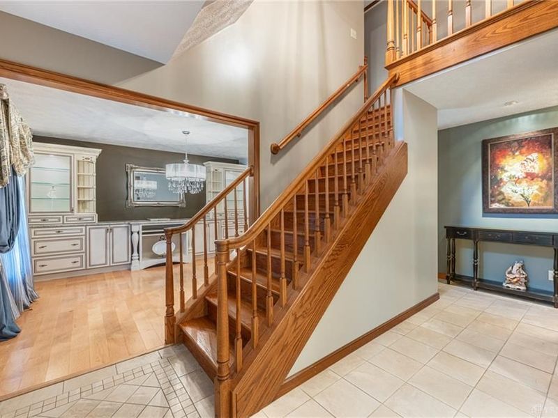 2235 Shadowood Circle, Bellbrook, OH 45305 Photo 3