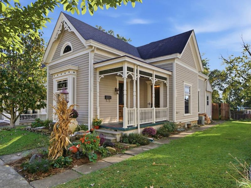 439 E Mulberry Street, Lebanon, OH 45036 Photo 3