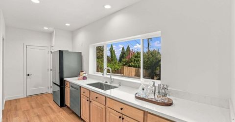 2060 Skyline Boulevard, Reno, NV 89509 Photo