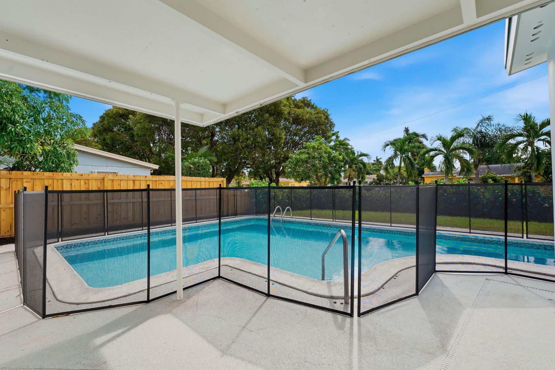1023 Andrews Road, West Palm Beach, FL 33405 Photo