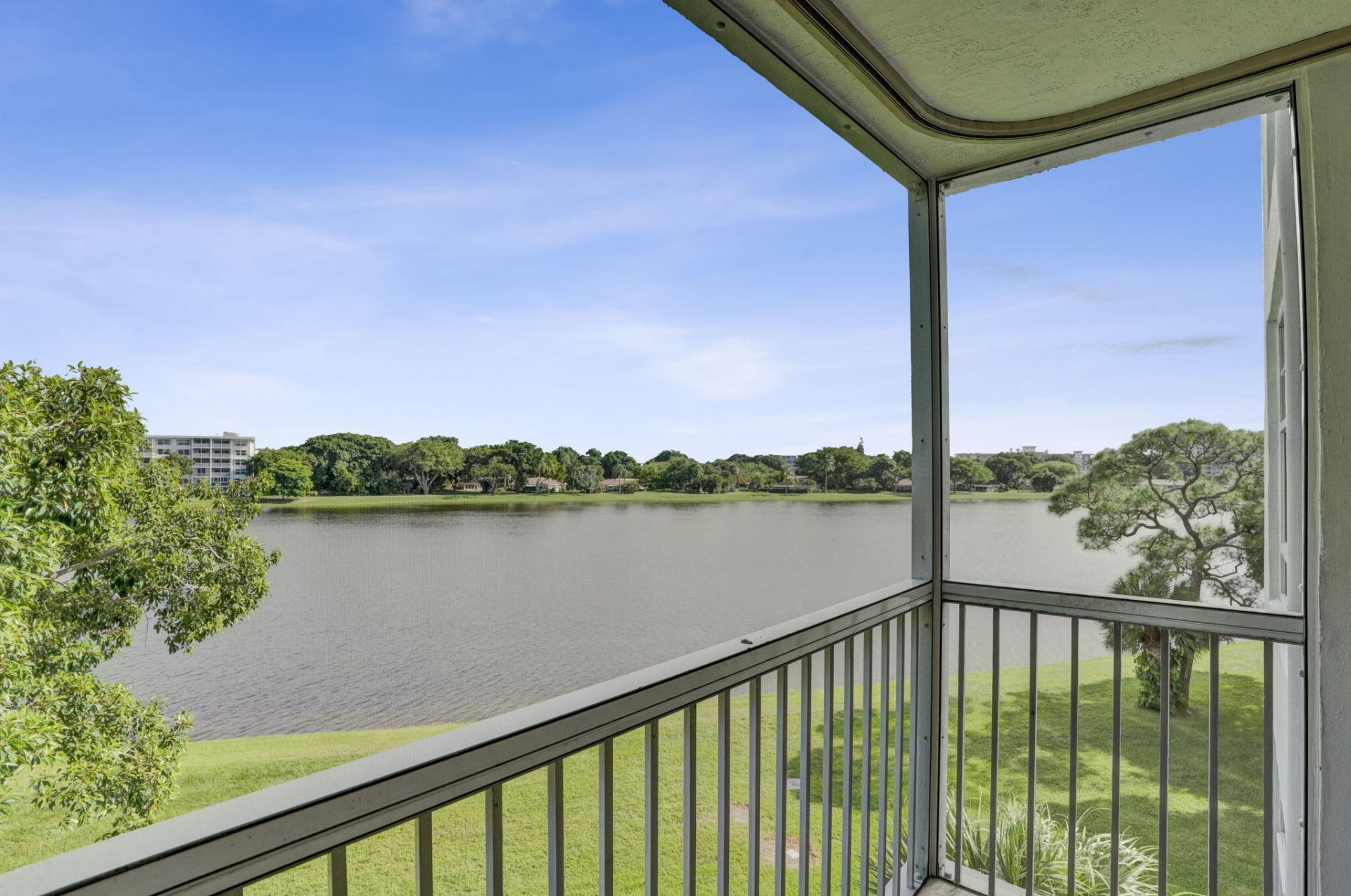 2940 N Course Drive, Unit 401, Pompano Beach, FL 33069 Photo