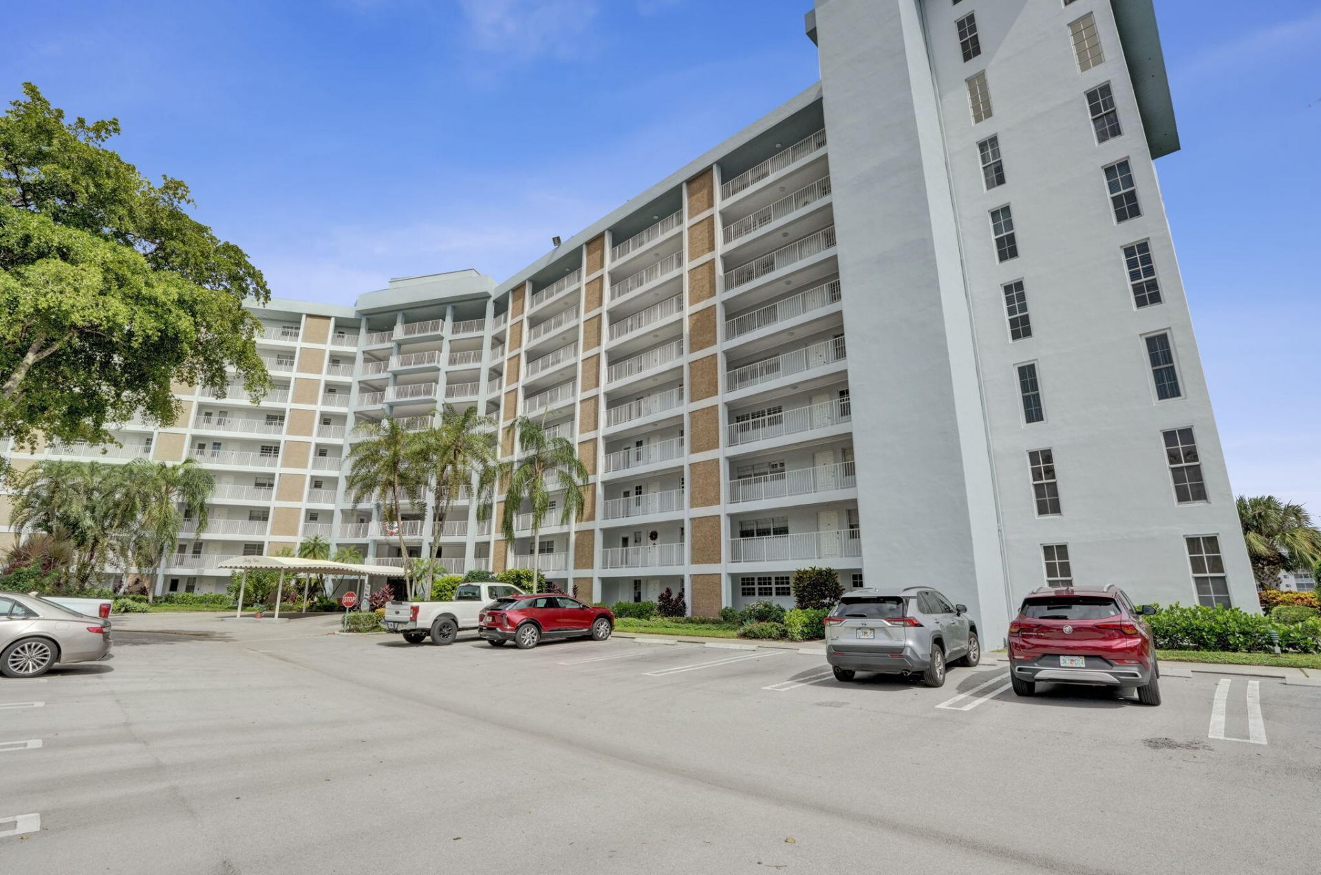 2940 N Course Drive, Unit 401, Pompano Beach, FL 33069 Photo