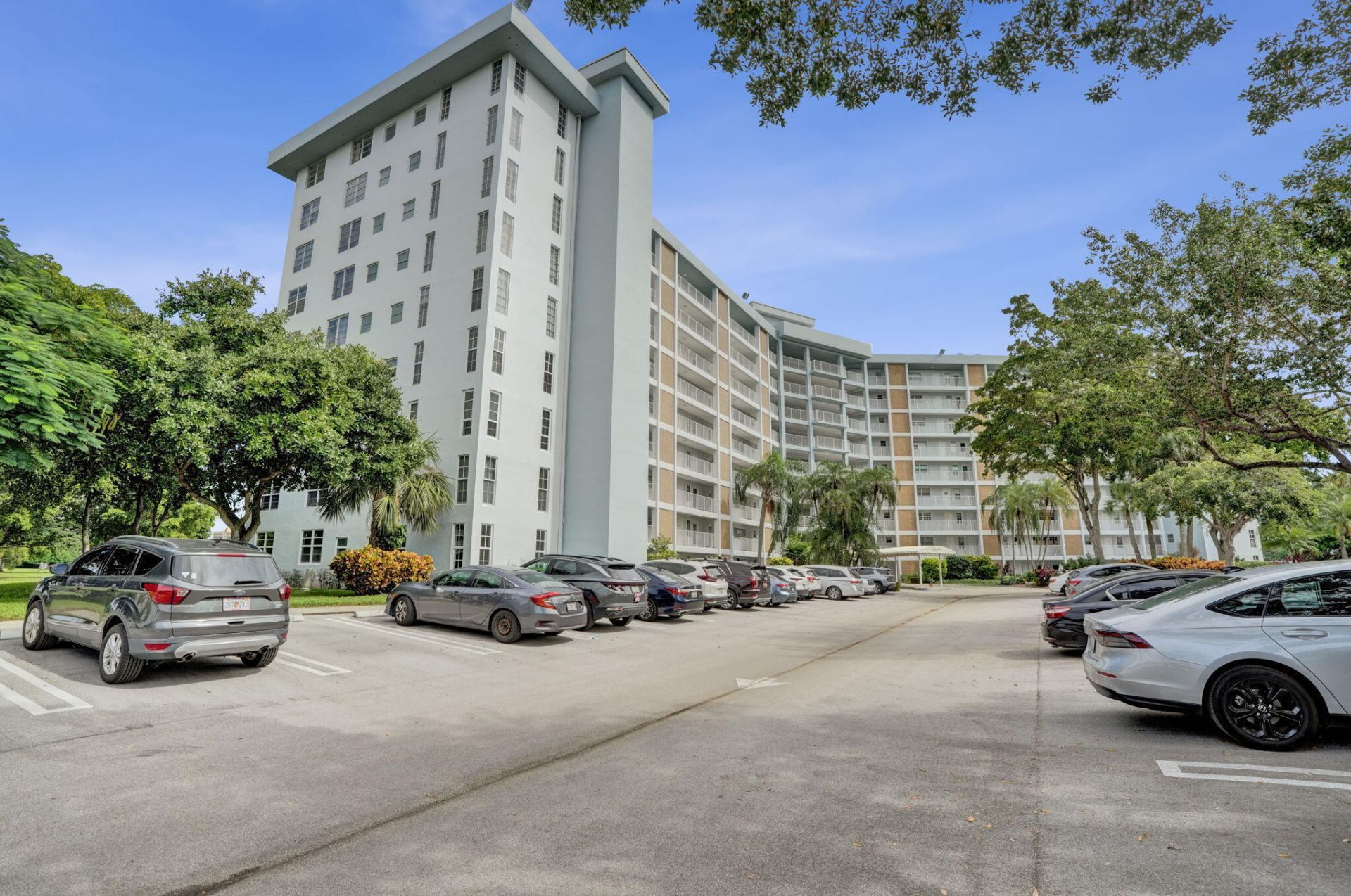2940 N Course Drive, Unit 401, Pompano Beach, FL 33069 Photo