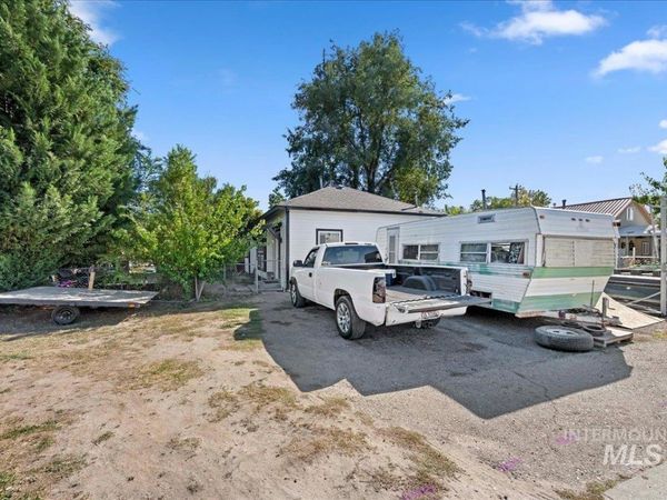 602 E Chicago Street, Caldwell, ID 83605