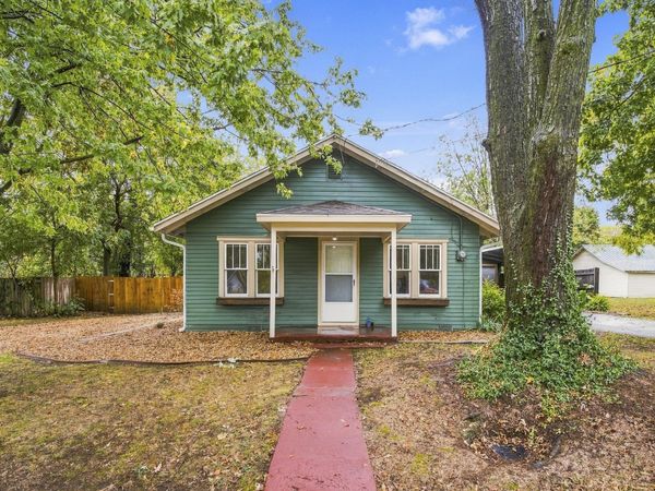 310 W Lawrence Street , Marionville, MO 65705