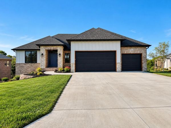1620 W Silver Oak Drive , Springfield, MO 65810