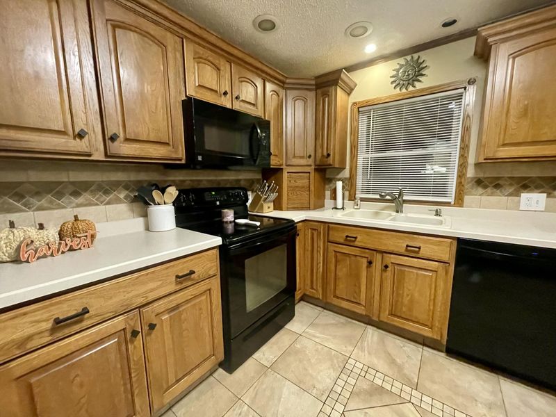 503 N Parkway Drive, Piqua, OH 45356 Photo 29