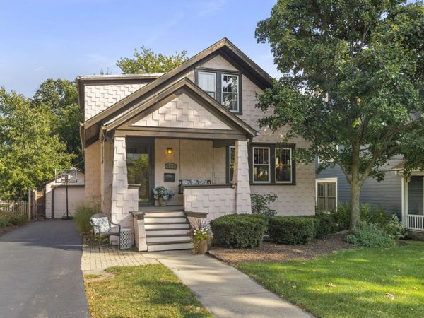 4821 Saratoga Avenue , Downers Grove, IL 60515