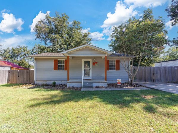 103 N Division Street , Medina, TN 38355