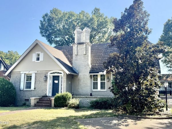 522 W College Street , Brownsville, TN 38012