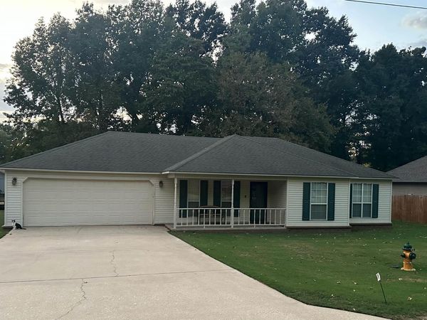 308 Tech Street , Paragould, AR 72450