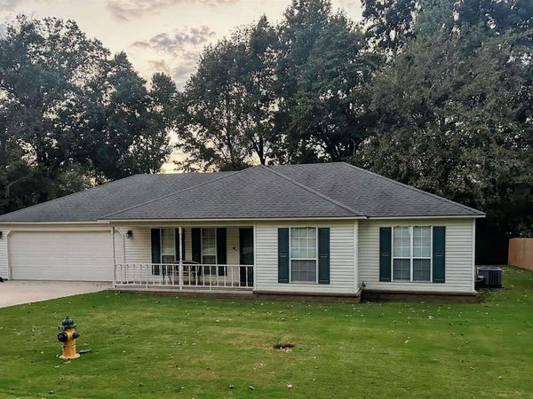 308 Tech Street , Paragould, AR 72450