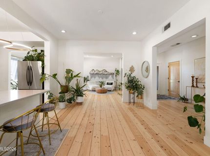 15555 Pyramid Way, Reno, NV 89510 Photo